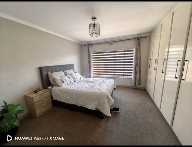 3 BEDROOM APARTMENT FOR SALE IN BIRCHLEIGH NORTH